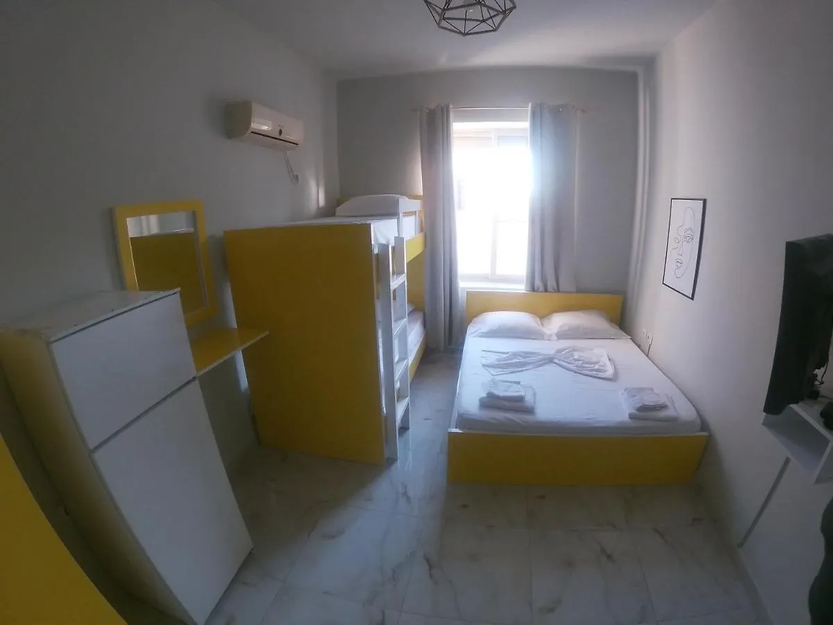 Affittacamere Jonian Central Condos Sarandë